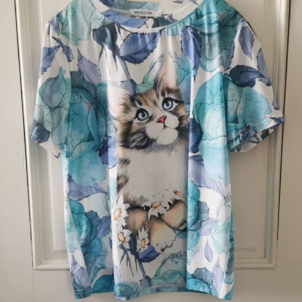 Miss Look Kitty cat novelty shirt short sleeve,  pastels, Size 2XL. EUC